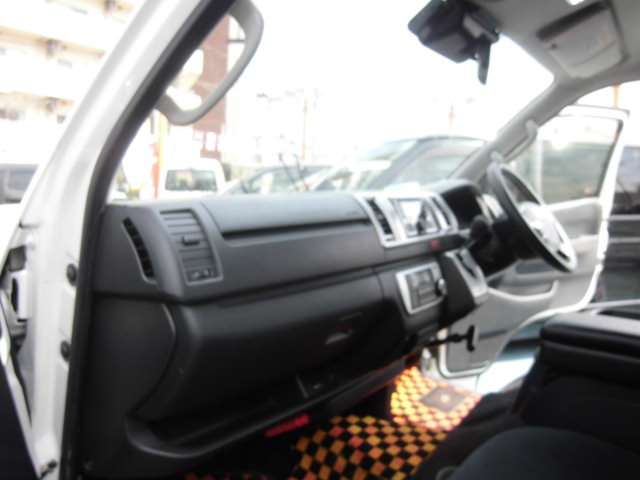 U00048554984_16_001.jpg