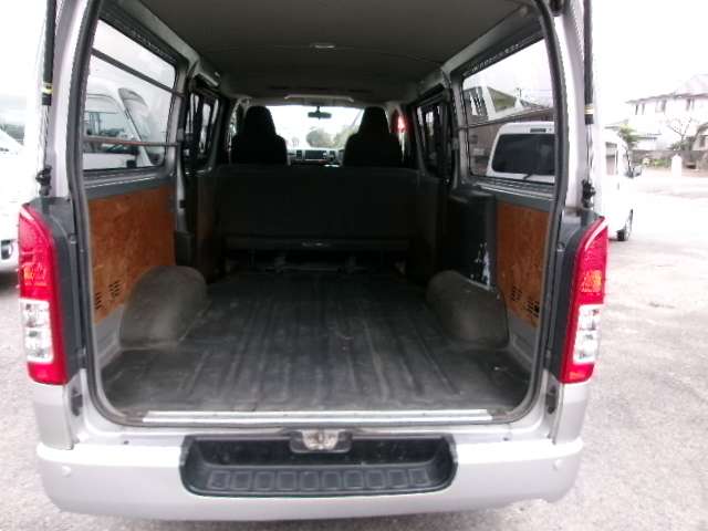 U00047112825_18_001.jpg