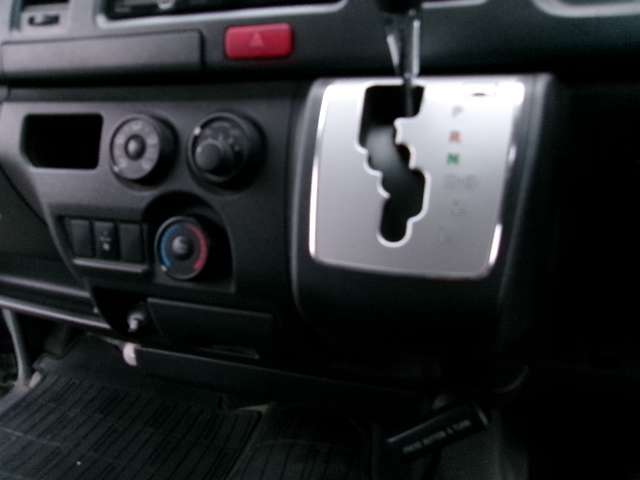 U00047112825_60_001.jpg