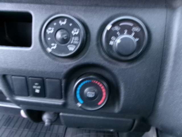 U00047112825_64_001.jpg
