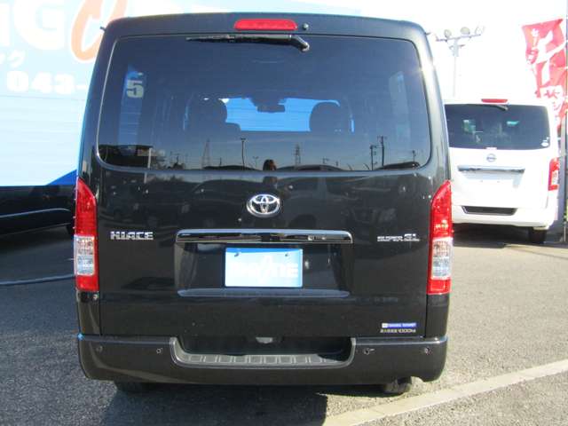 U00047490624_52_001.jpg