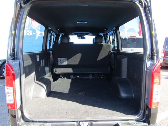 U00047490624_54_001.jpg