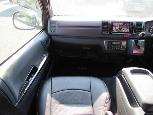 U00048390379_31_001.jpg