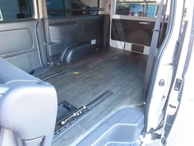 U00047288001_53_001.jpg