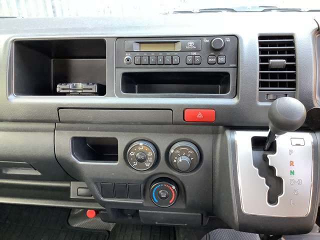 U00047828322_10_002.jpg