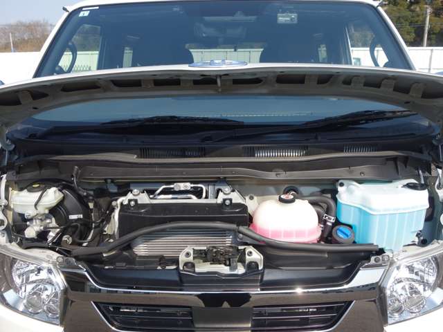 U00048404536_16_001.jpg
