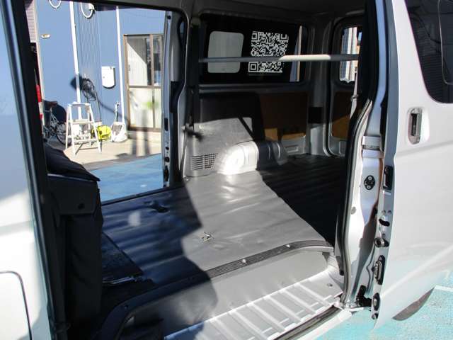 U00047818677_40_001.jpg
