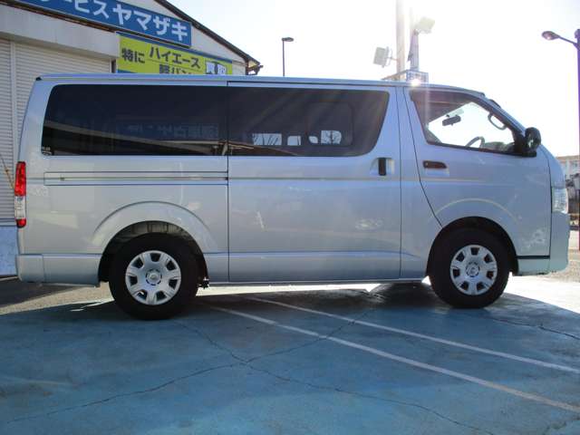 U00047818677_7_001.jpg