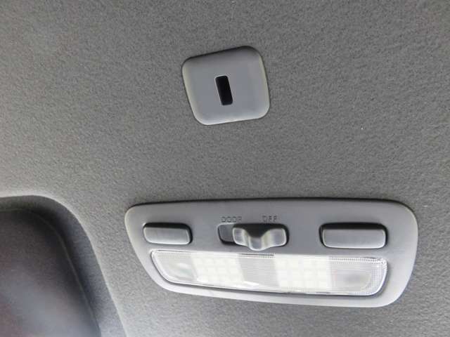 U00048141058_47_001.jpg