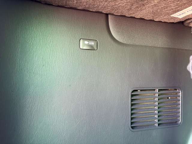 U00048140558_47_001.jpg