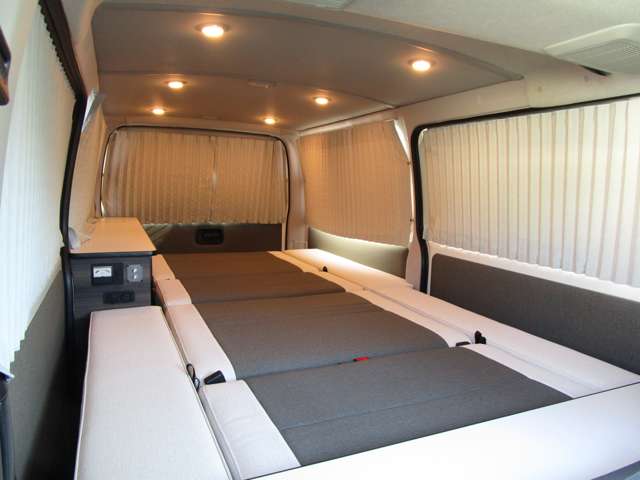 U00044031150_3_004.jpg