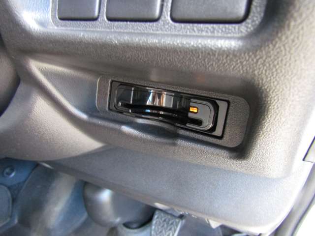 U00048338403_35_001.jpg