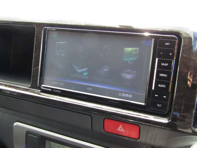 U00048338403_44_001.jpg
