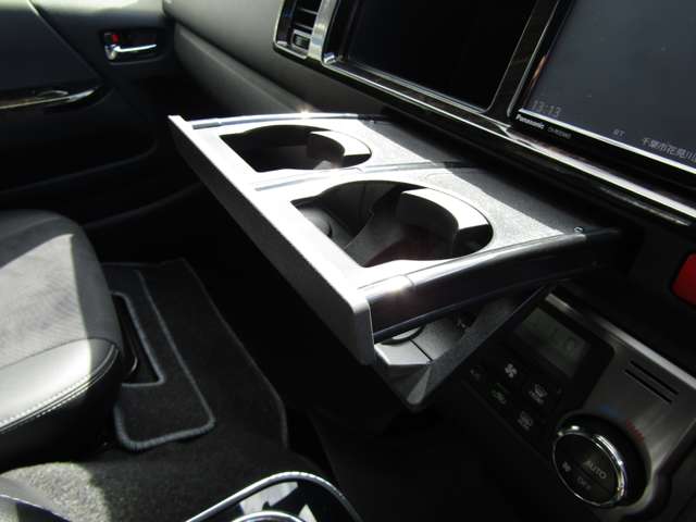 U00048338403_48_001.jpg