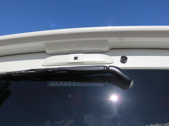 U00048177105_68_001.jpg