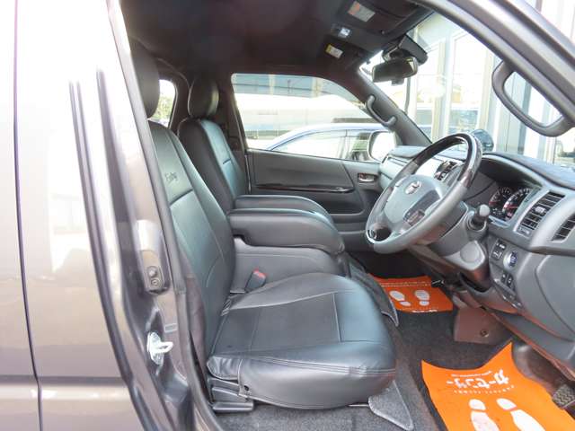 U00047813102_45_001.jpg