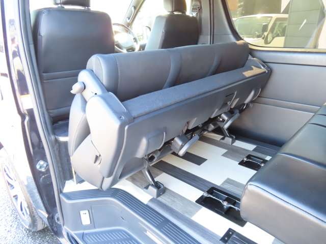 U00048113802_54_001.jpg