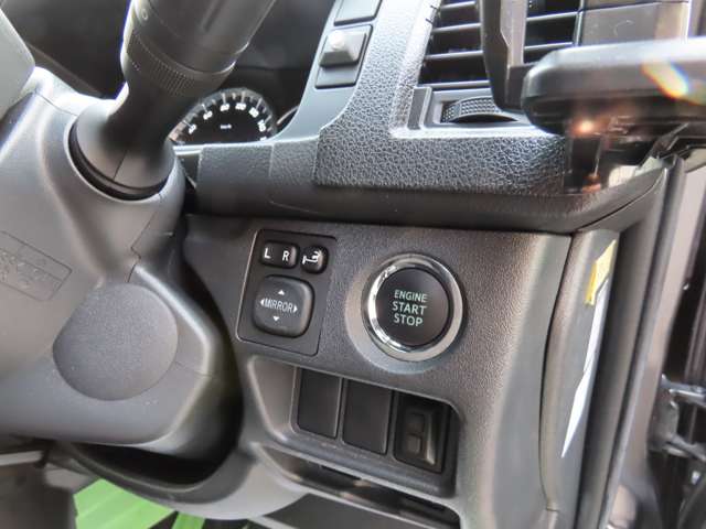 U00048446166_12_001.jpg