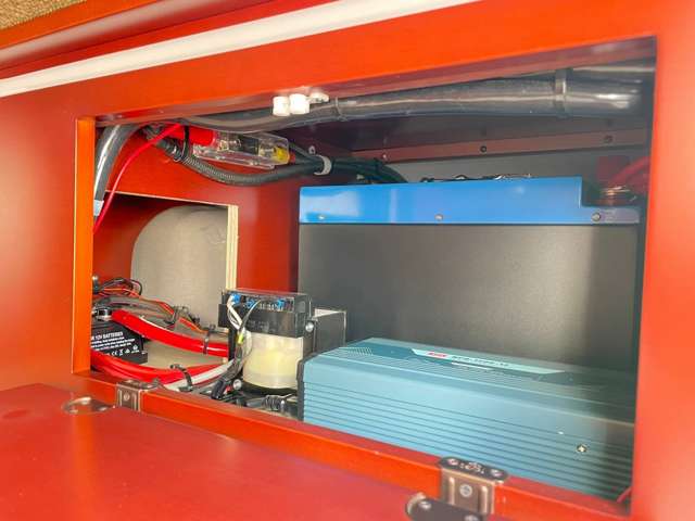 U00044681532_37_001.jpg