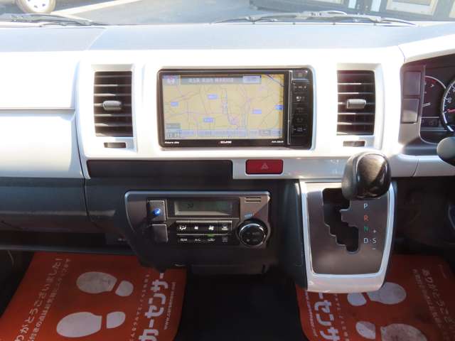 U00048114132_30_001.jpg