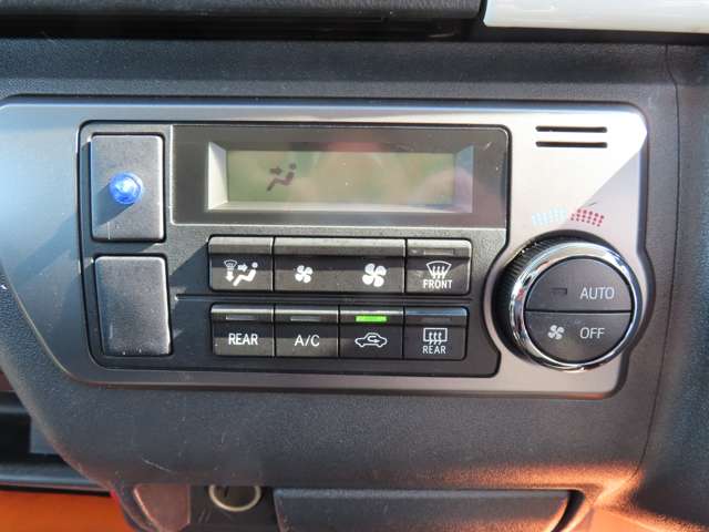 U00048114132_35_001.jpg