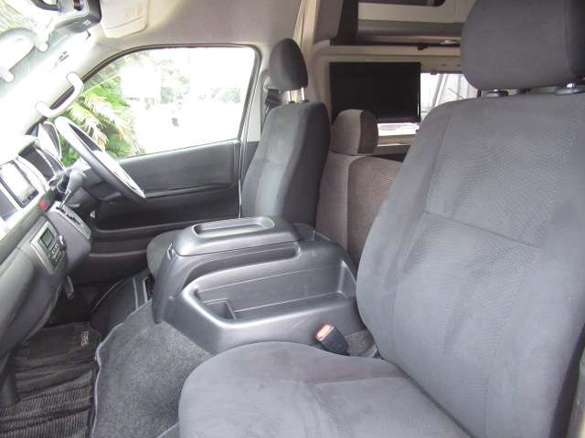 U00046824031_32_001.jpg