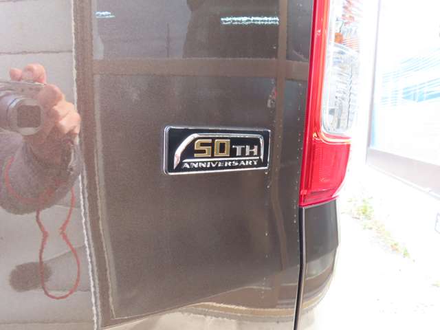 U00048348044_70_002.jpg