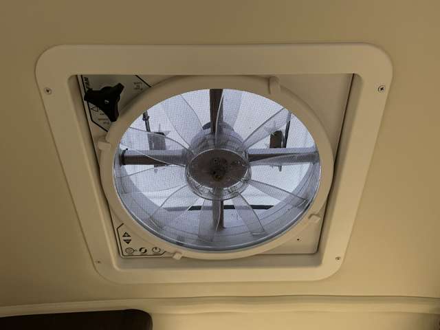 U00048222059_42_001.jpg
