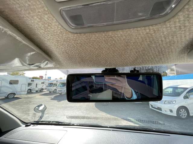 U00047988237_40_001.jpg