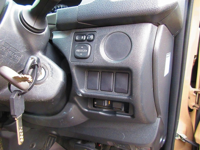 UZ0048413025_9_001.jpg