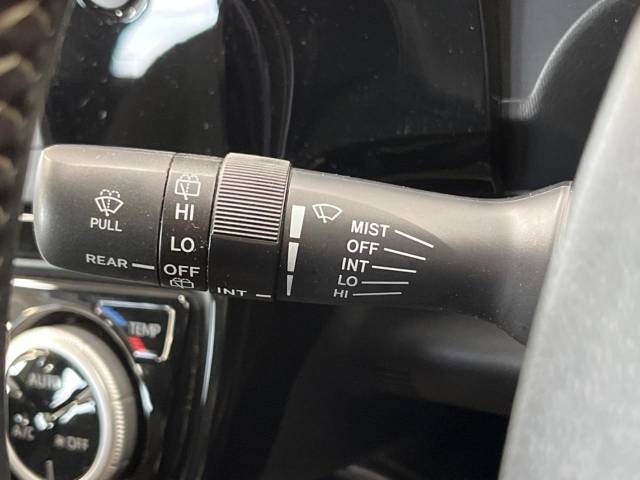 UZ0047783934_60_002.jpg