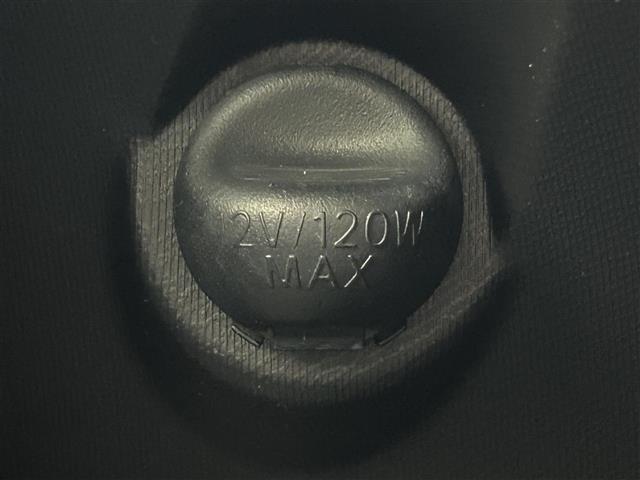 UZ0047573580_32_003.jpg