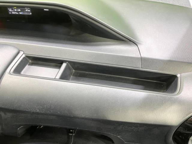 UZ0047808179_72_001.jpg