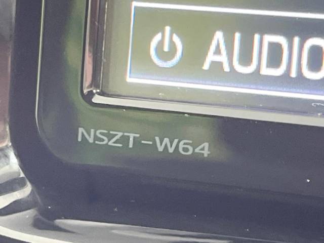 UZ0048532181_43_001.jpg