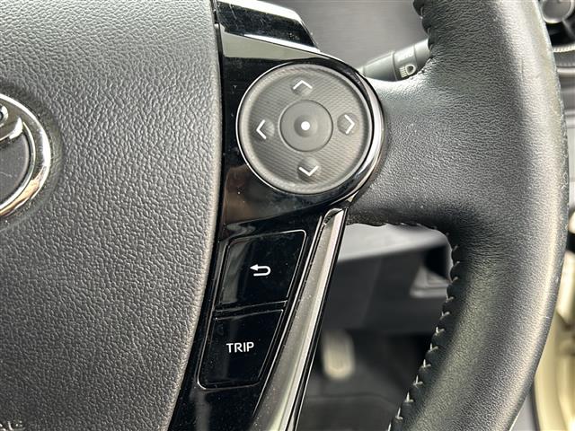 UZ0047810881_39_003.jpg