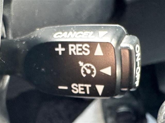 UZ0047957599_6_001.jpg