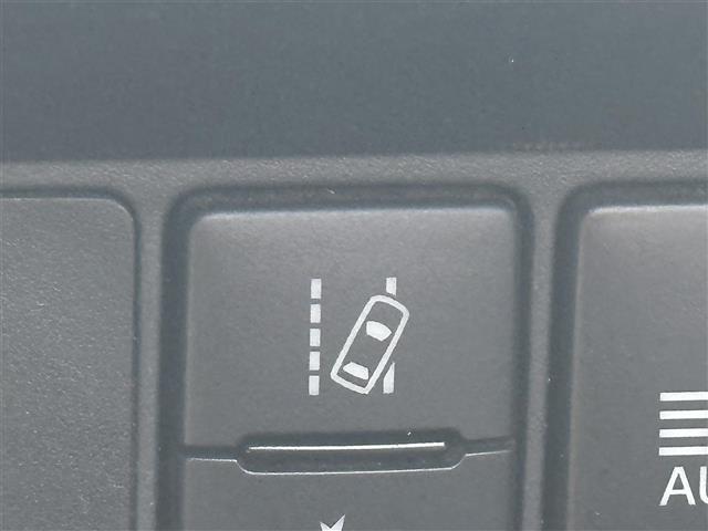 UZ0047957599_8_001.jpg
