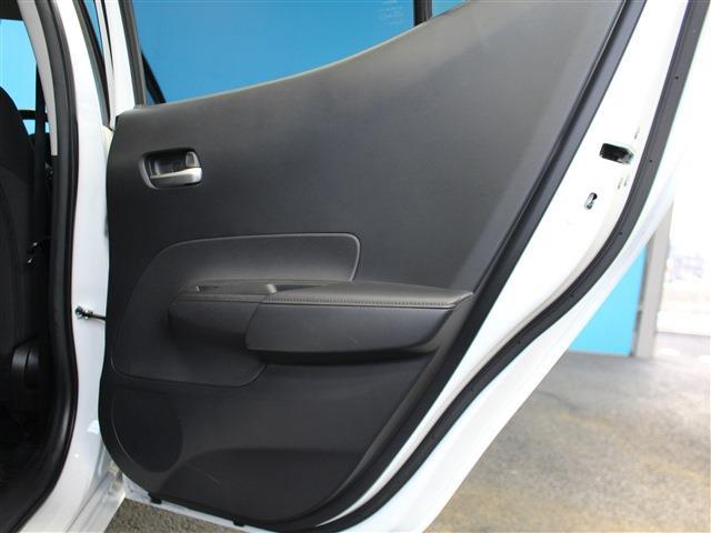 UJ0048343620_50_001.jpg