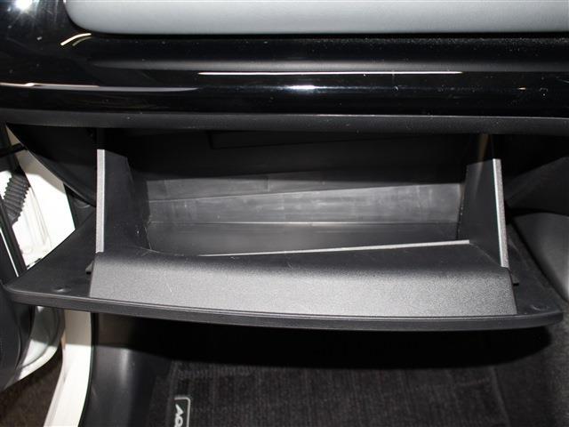 UJ0048343620_60_001.jpg