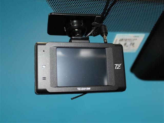 UJ0048343620_61_001.jpg