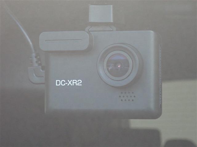 UJ0048447586_19_001.jpg