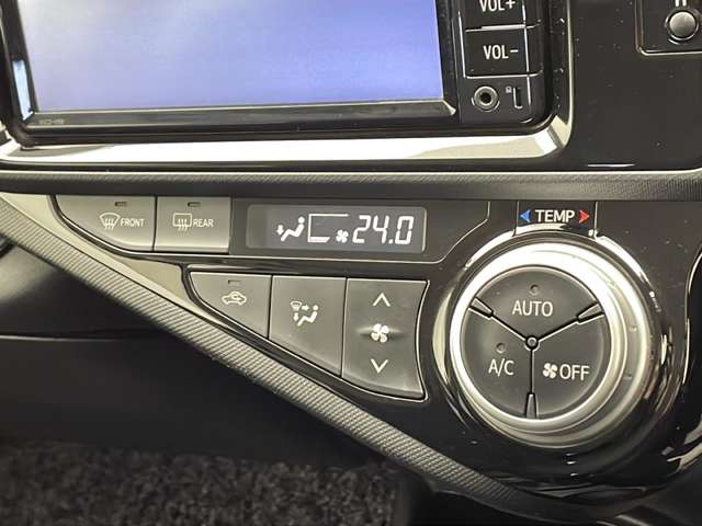 UZ0047932341_12_005.jpg
