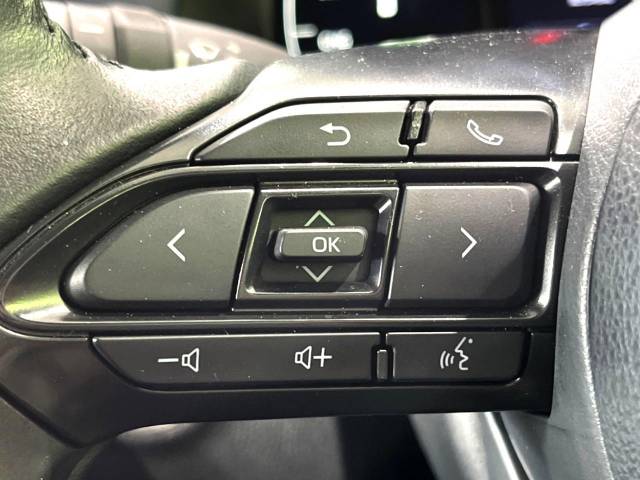 UZ0048201373_44_001.jpg
