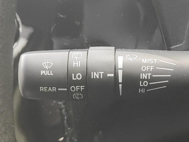 UZ0047857643_16_001.jpg
