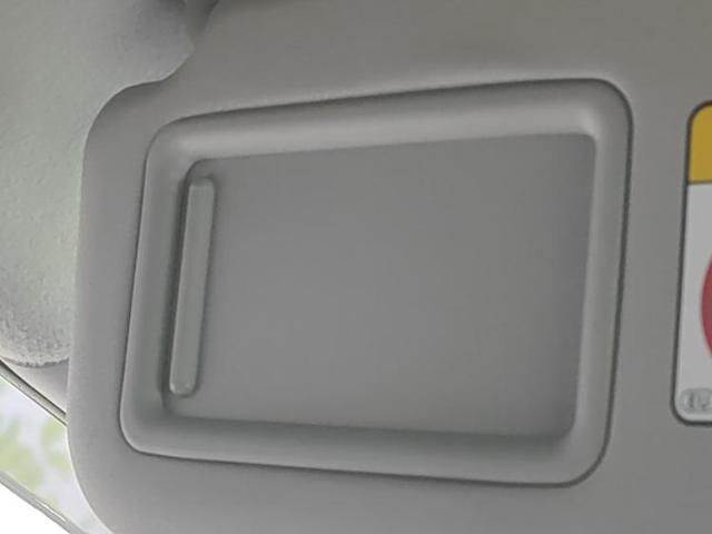 UZ0047857643_51_001.jpg