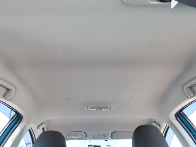 UZ0048395341_17_001.jpg