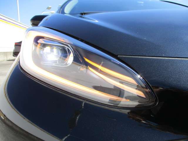 U00046537131_11_001.jpg