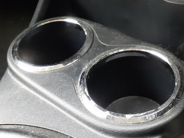UZ0048263328_47_001.jpg