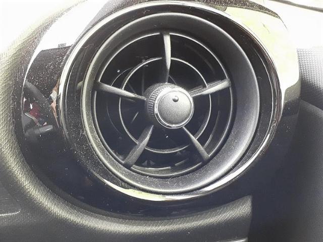 UZ0048263328_52_001.jpg
