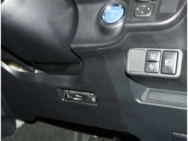 U00048166127_11_001.jpg
